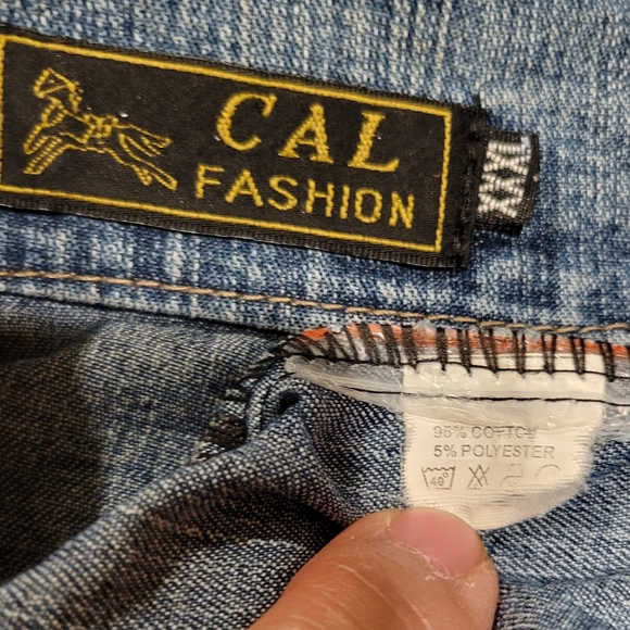 CAL Fashion Vtg Embroidered Women's Jean Jacket XXXL - Picture 4 of 4